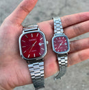 COMPRE 1 e LEVE 2 - Relógios CASIO Vintage Ultra Luxo Casal Red - Resistente à água | Aço Inoxidável + Caixinha CASIO de Brinde
